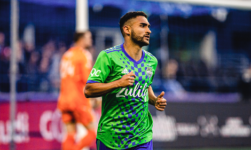 Cristian Roldan Height